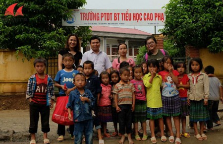 Gỗ Minh Long cùng em đến lớp