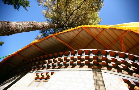 Thăm Trung tâm Hạnh phúc Bhutan và tìm hiểu người mang hạnh phúc vào kiến trúc