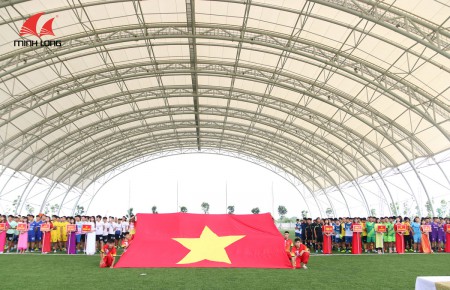 Khai mạc giải bóng đá thanh niên huyện Văn Giang tranh cúp Gỗ Minh Long 2018