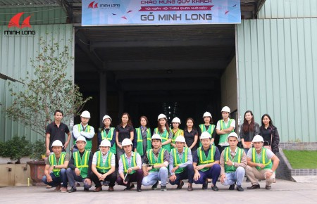Hành trình tham quan nhà máy Gỗ Minh Long tháng 10