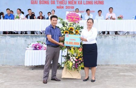 Gỗ Minh Long tài trợ Giải bóng đá thiếu niên xã Long Hưng 2019