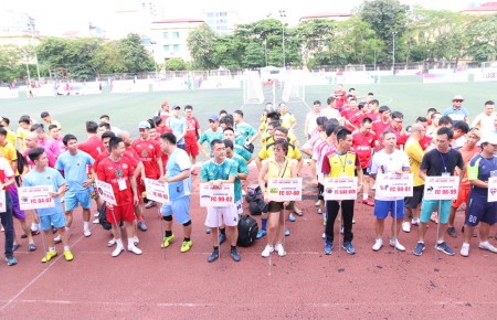 Minh Long đồng hành cùng giải bóng đá Cựu học sinh Lê Hồng Phong Nam Định