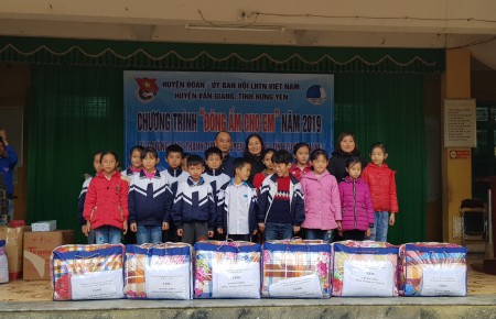 Gỗ Minh Long đồng hành cùng chương trình “Đông ấm cho em” 2019