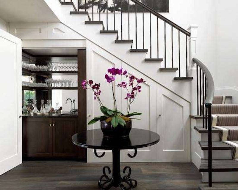 lam tu ruou chan cau thang