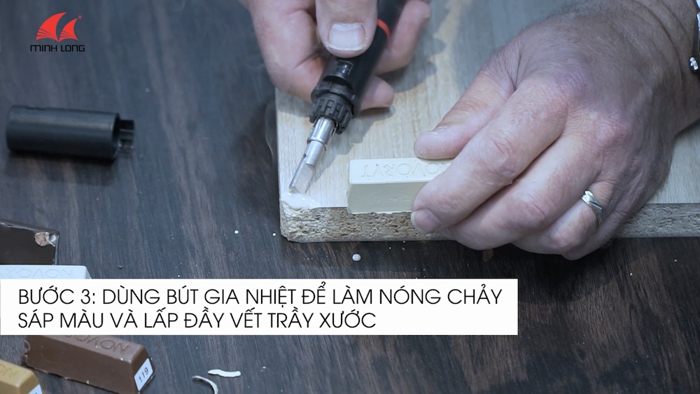 dung but gia nhiet de lam nong chay sap mau va lap day vet xuoc